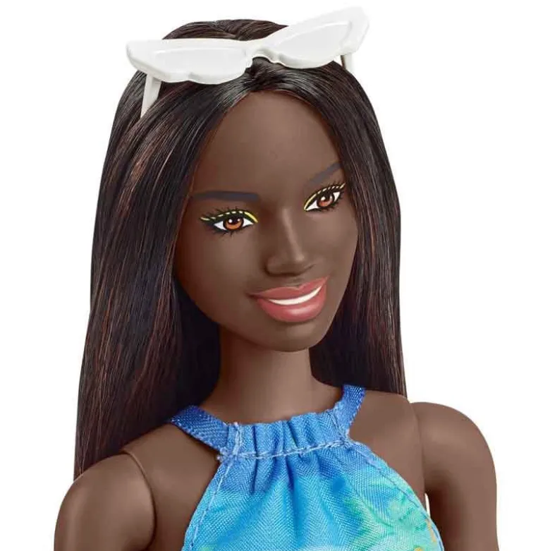 Barbiedocka Loves the Ocean