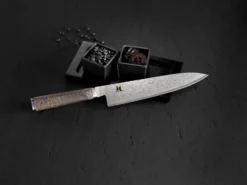 Black 5000MCD 67 kokkiveitsi gyutoh 24 cm, Damaskus-musta vaahtera