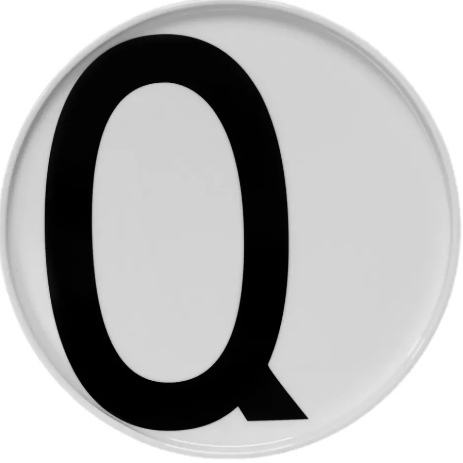 Design Letters lautanen, Q