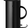 EM77 vedenkeitin 1,5 l, Musta