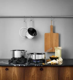 Eva Trio Stainless Steel Slip-Let keraaminen paistokasari, 1,8 L
