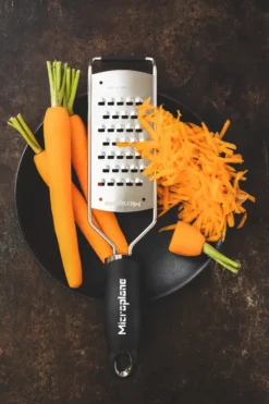 Gourmet extra karkeateräinen raastinrauta 31 cm, Musta