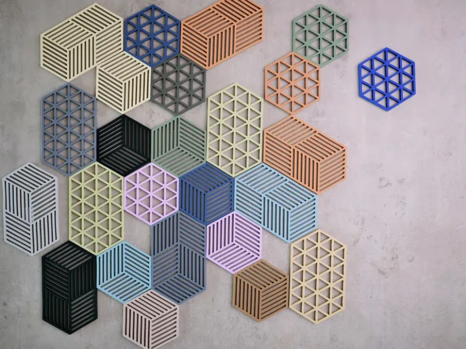 Hexagon pannunalunen iso, Black