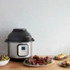 Instant Pot Duo Crisp monitoimikeitin 8 L, Musta