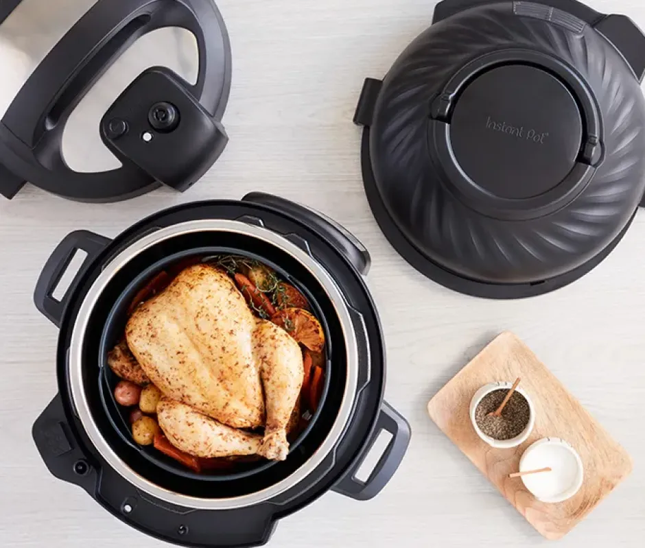 Instant Pot Duo Crisp monitoimikeitin 8 L, Musta