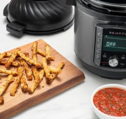 Instant Pot Pro Crisp monitoimikeitin 7,6 L, Musta