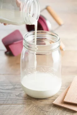 Kilner voikirnu, Kirkas punainen, 1 l