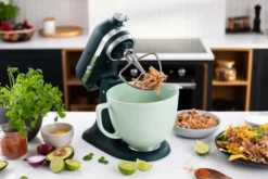 KitchenAid keraaminen kulho kahvalla 4,7 L, Dew drop