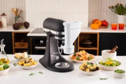 KitchenAid pastapuristin 6 muotilla yleiskoneelle, White