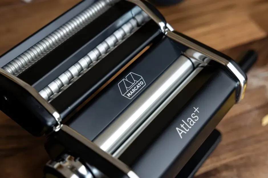 Marcato Atlas 150+ pastakone, Musta