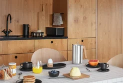 Nordic kitchen ovaali lautanen 18,5 x 26 cm, Musta