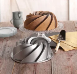 Nordic Ware Heritage bundt -leivontavuoka hopea, 2,4 l
