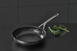 79NORD keraaminen non-stick paistinpannu, 24 cm