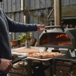 Ooni Karu 2 Pro pizzauuni 16