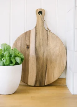 Sade pizzasetti pizzapyörä leikkuulauta Ø32 cm, Akacia