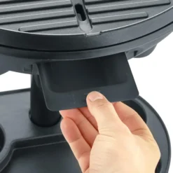 Severin PG 8541 sähköinen pallogrilli jalustalla ja kannella, Musta