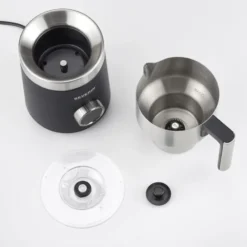 Severin SM 3587 Spuma Plus maitovaahdotin 700 ml, Mustanharmaa