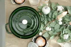 Staub La Cocotte pyöreä pata valurauta 2,6 L, Basilikanvihreä