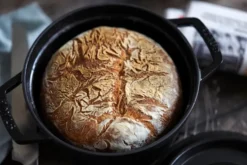 Staub La Cocotte pyöreä pata valurauta 1,7 L, Musta
