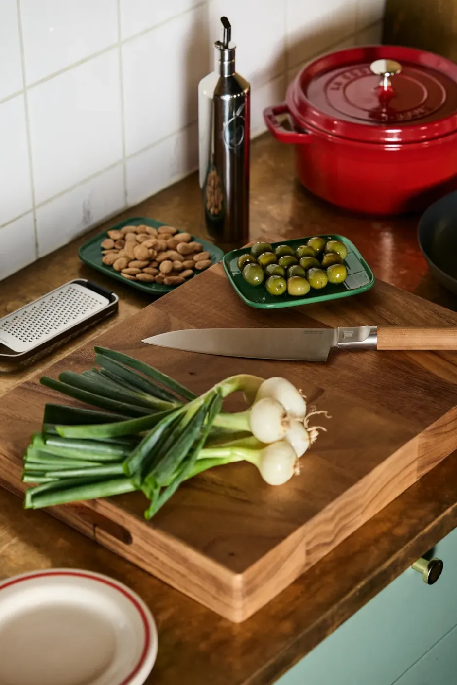 Staub pyöreä pata valurautaa, 3,8 l, punainen