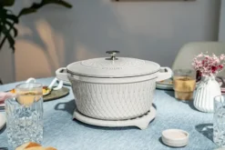 Staub Twister La Cocotte pata 4 L, White truffle