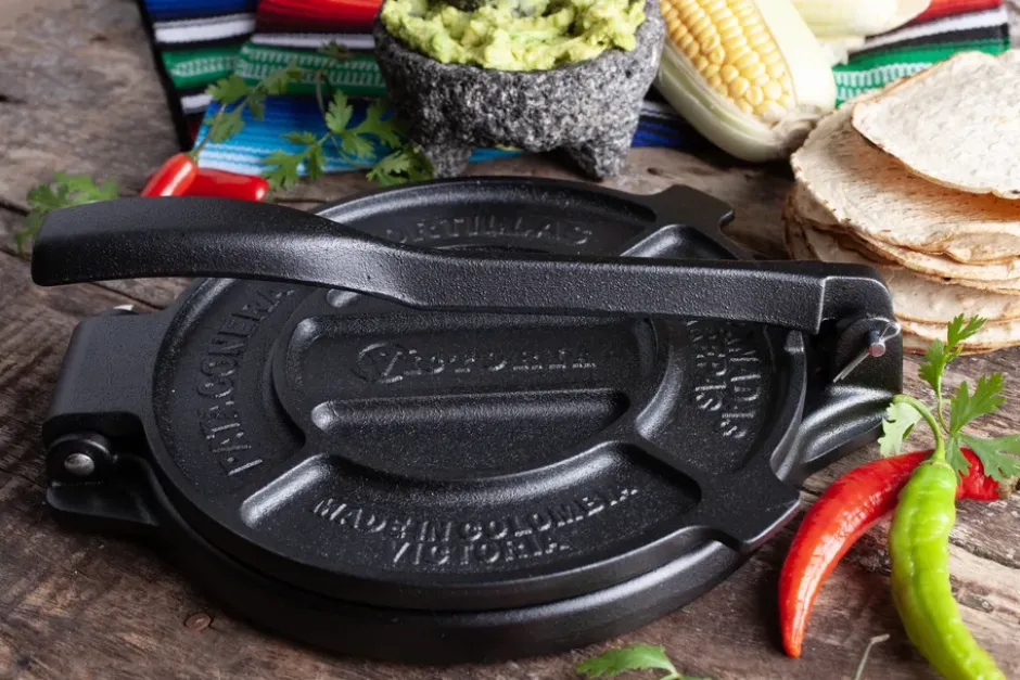 Tortillapannu 16,5 cm valurauta musta, Musta