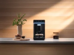 Volo EMA1B-TCM19 automaattinen espressokone, Musta